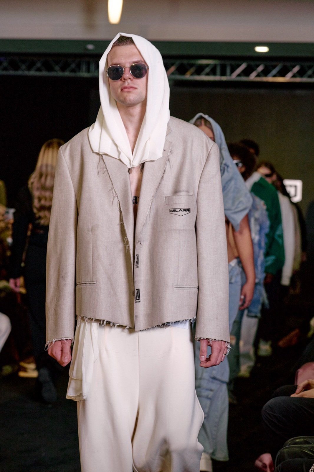 Oversized grey blazer and white hood